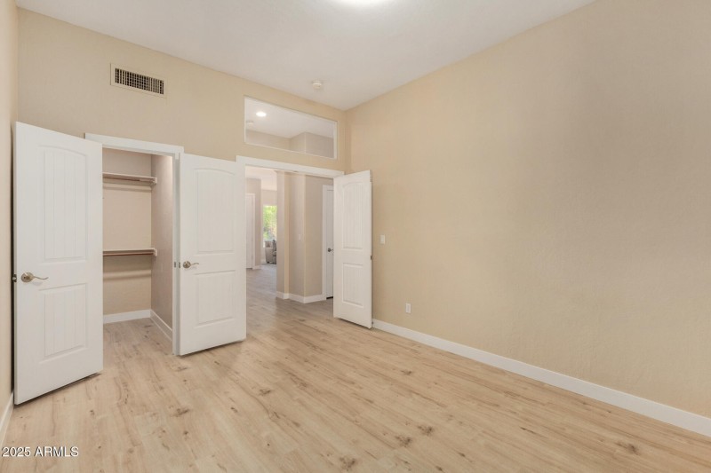 Walk-in Closet