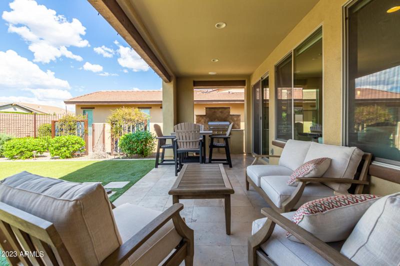 Spacious Covered Patio