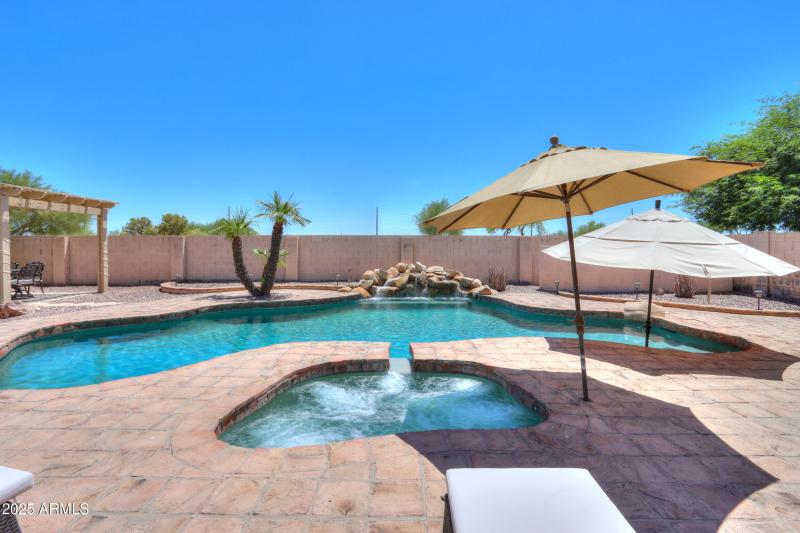 Expansive Backyard Retreat!