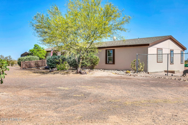 38145 W Palo Verde Dr-4