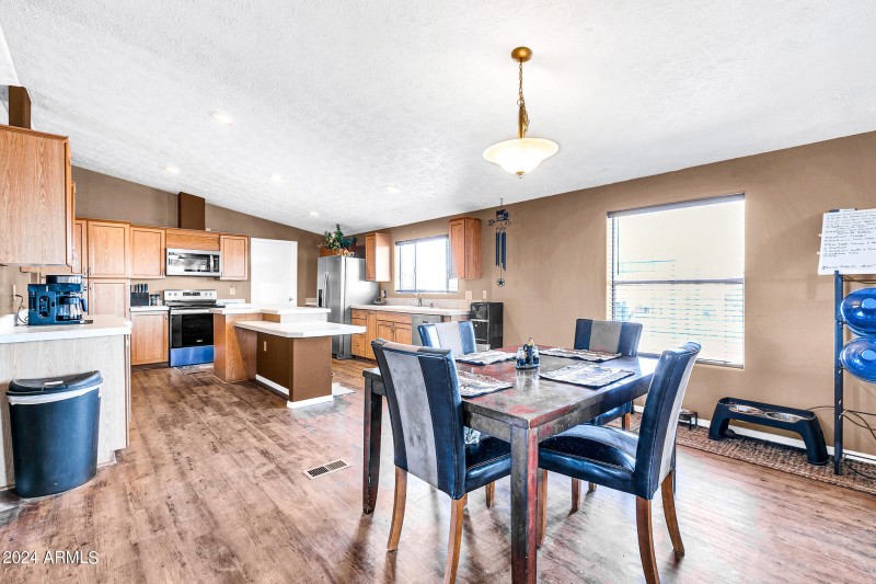 38145 W Palo Verde Dr-13