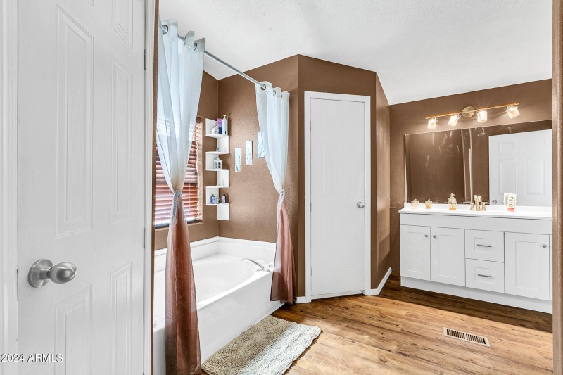 38145 W Palo Verde Dr-22