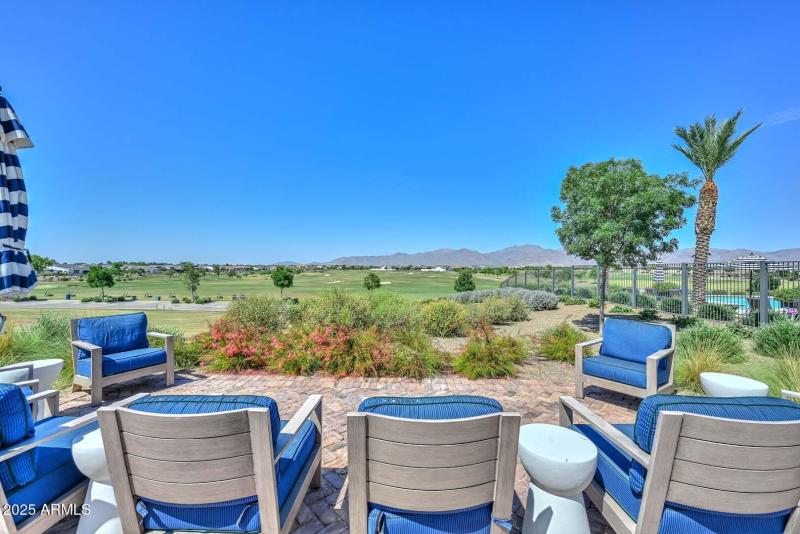 Sterling Grove Clubhouse-Golf Course Vie