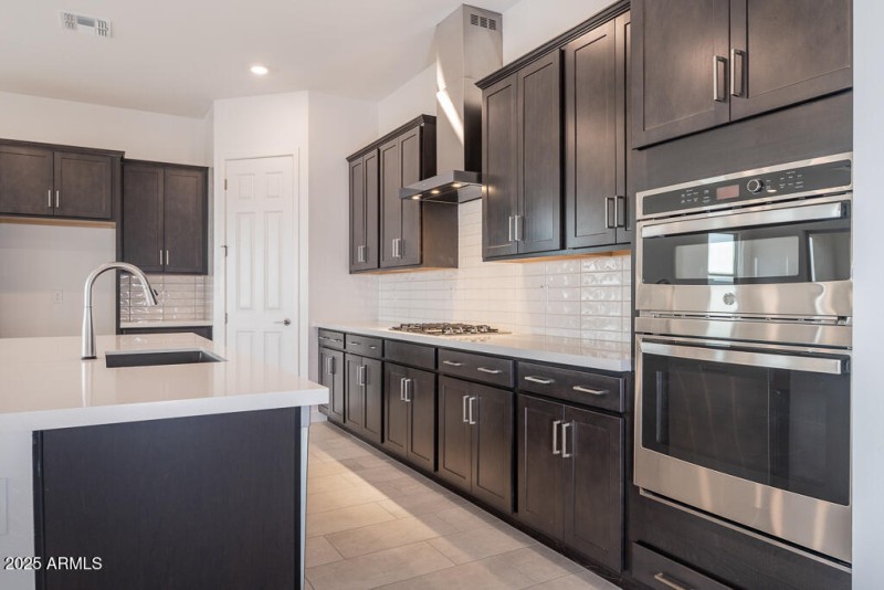 Tri Pointe Soleo 452 - Kitchen-2MLS