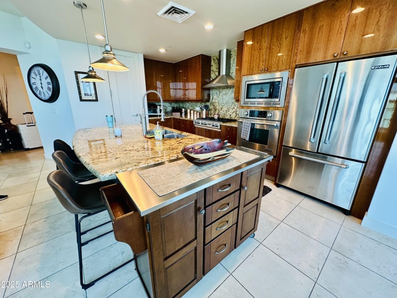 5) 60708-6889649c60a1d