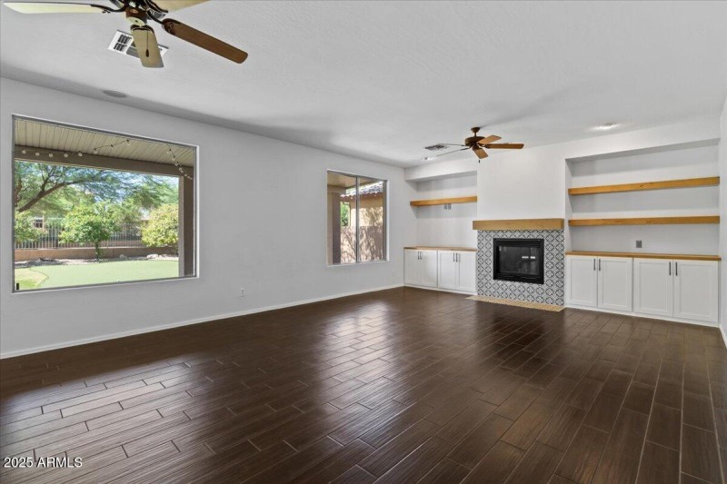 25-Living Room