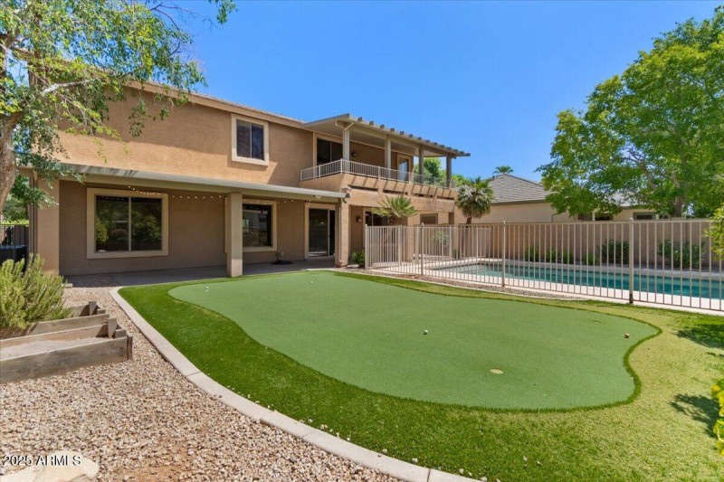 54-Putting green