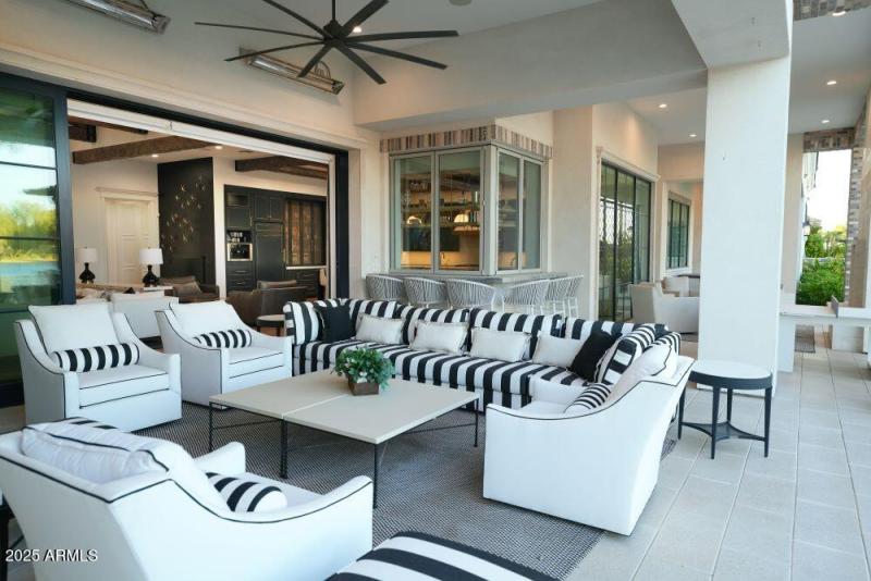 Patio seating LG daytime