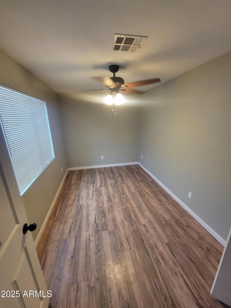 CAA39844-E4A2-4767-886F-09C9A1E63D4B