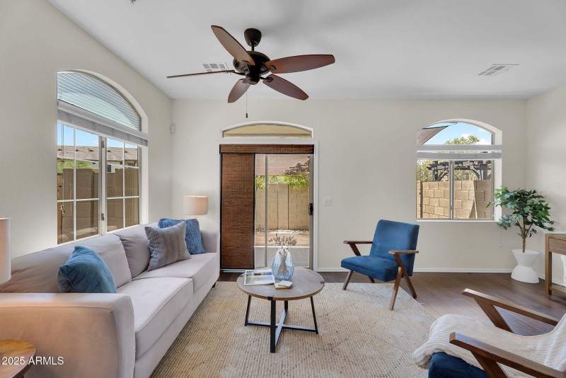 11-web-or-mls-Mine Creek-10