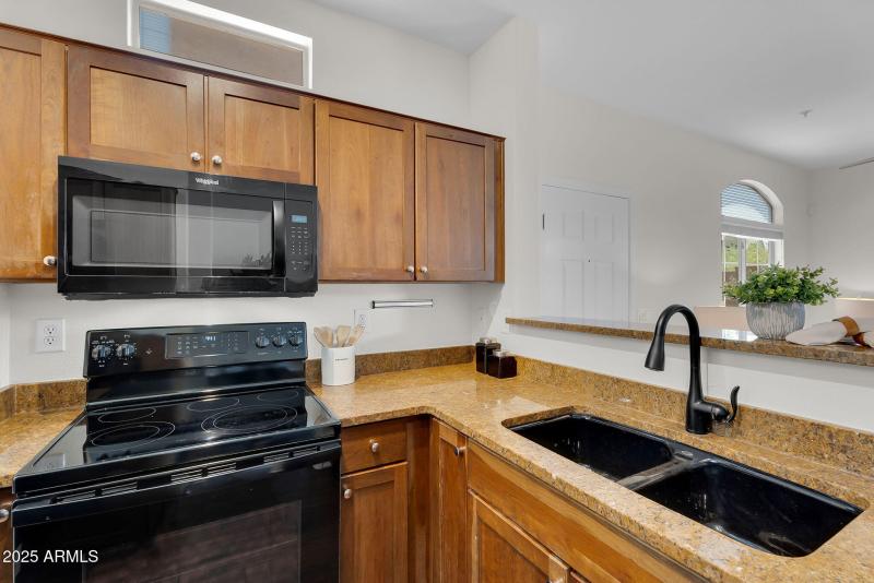 20-web-or-mls-Mine Creek-19