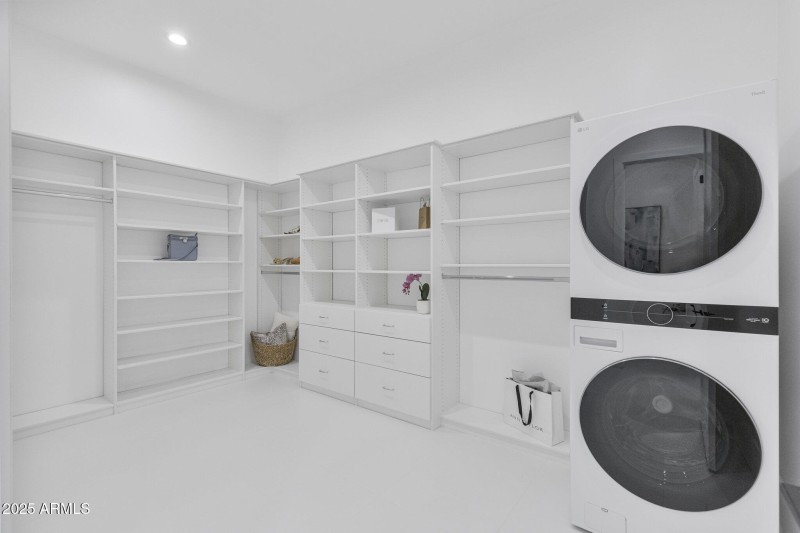 Owner's Suite closet 1