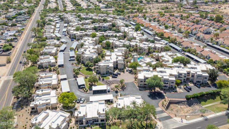 11333 N 92nd-Community-6