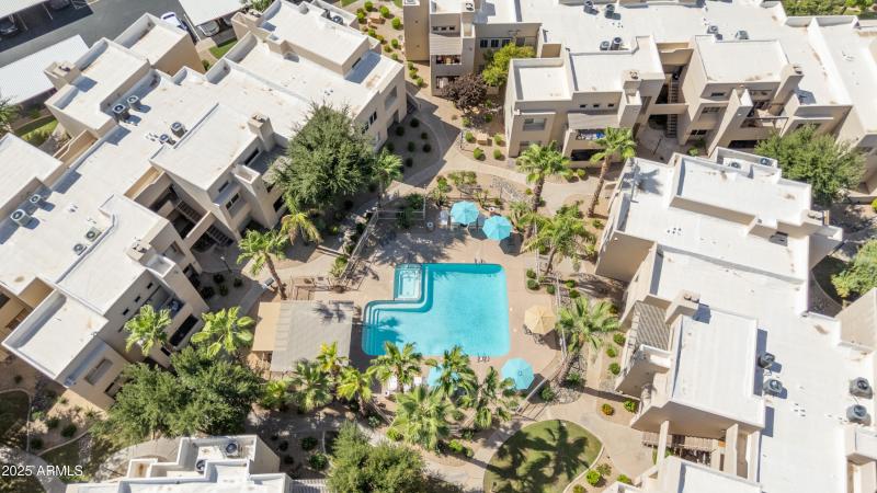 11333 N 92nd-Community-11