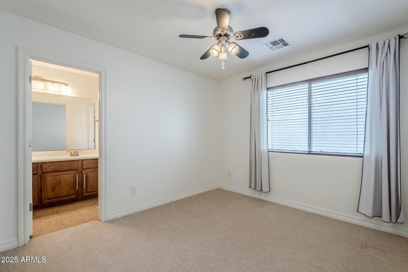 Bedroom 3 w/ Jack & Jill Bathroom