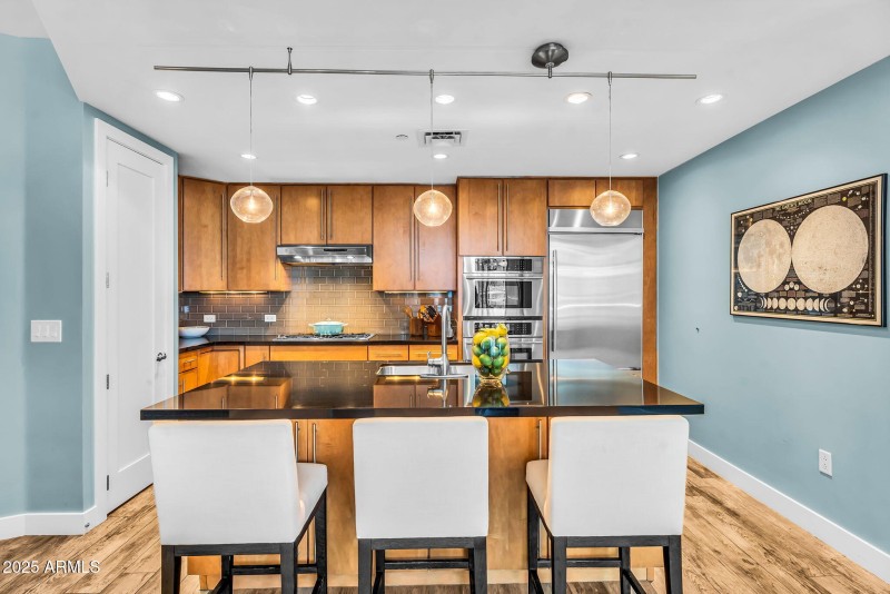 Stylish pendant lights