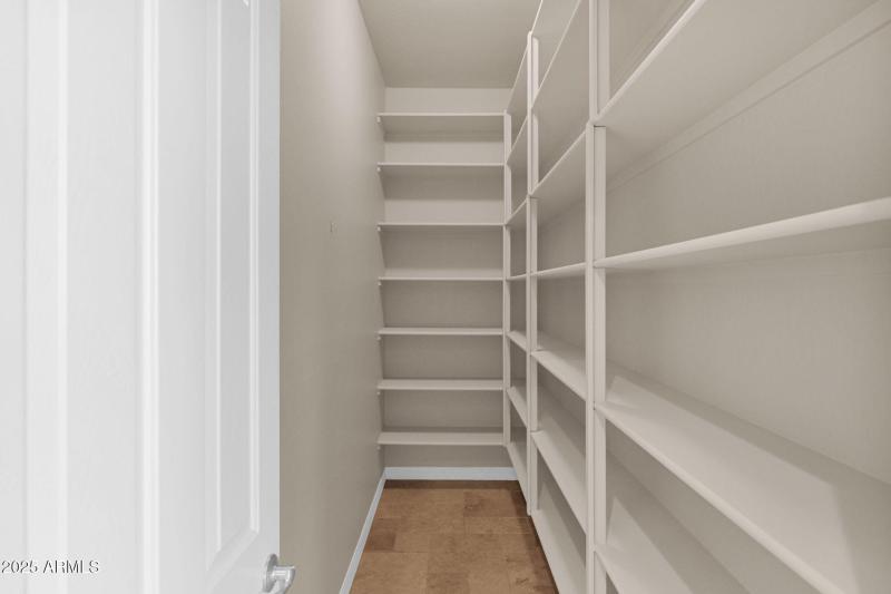 3047 Athena - 16Pantry