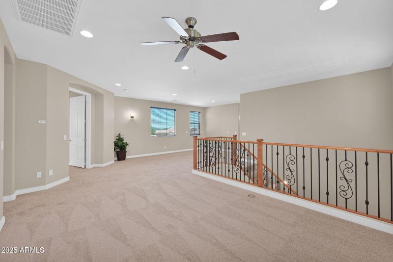 3047 Athena - 23Loft