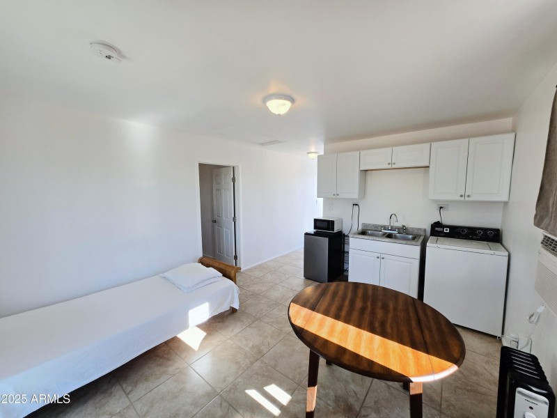 20250730_082818-VSCO