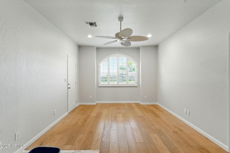 116-web-or-mls-Photo_003