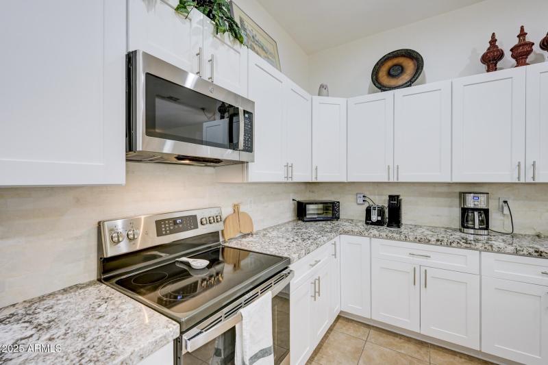 17929 W Buena Vista Dr-13