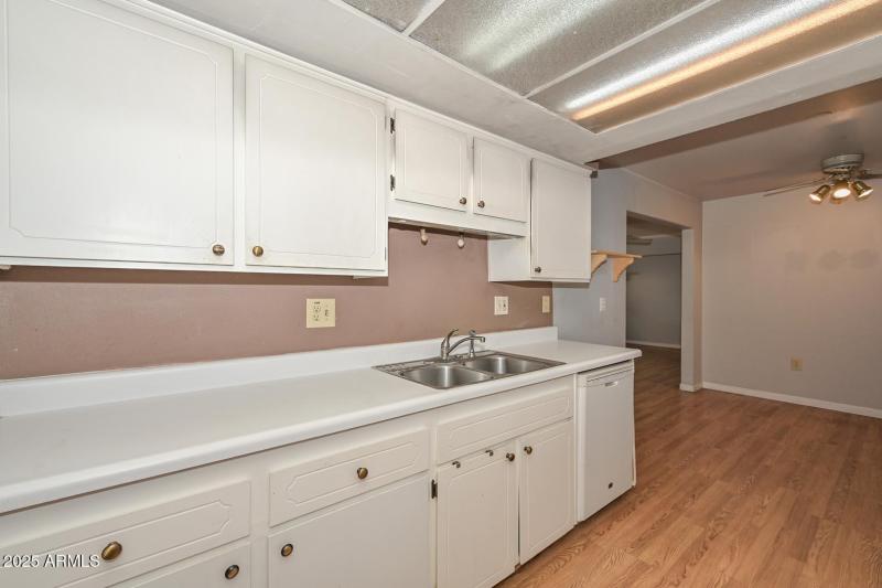 Kitchen-Breakfast Room