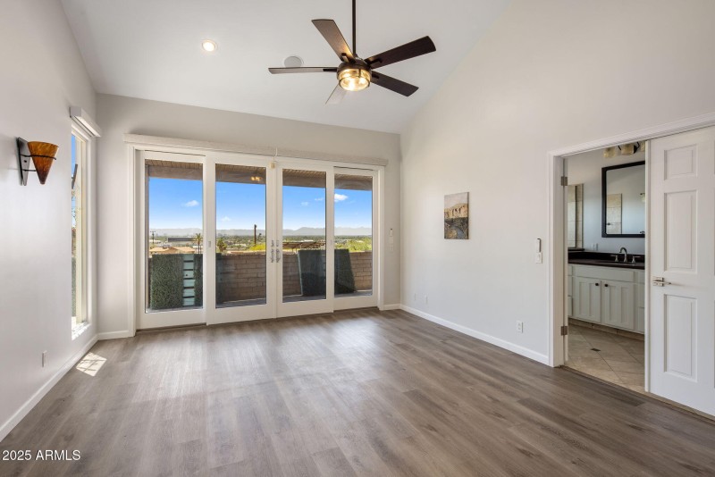 11-web-or-mls-D46A8600