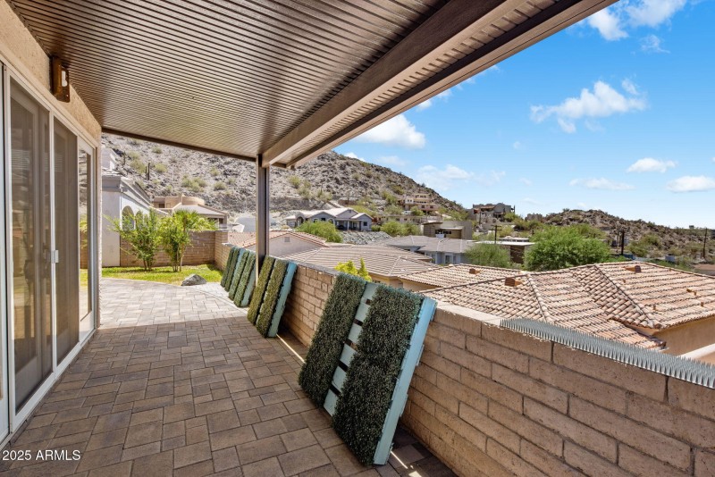 22-web-or-mls-D46A8675