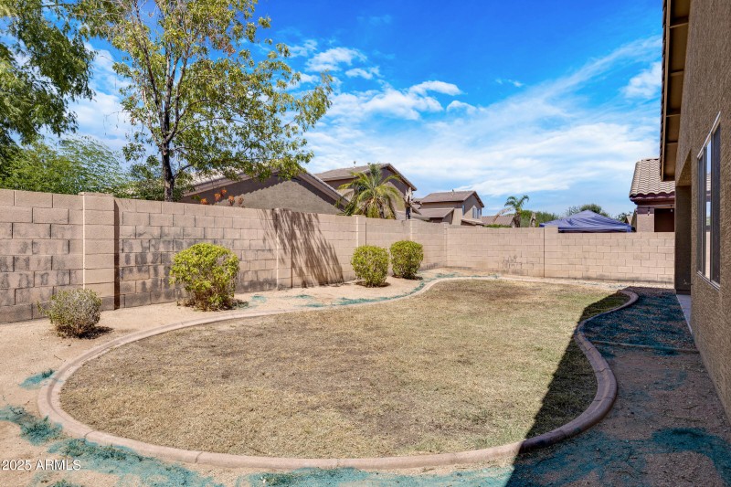 16188 W Hearn Rd-29