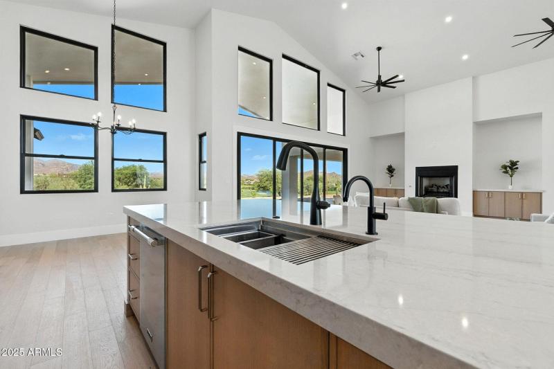 67-web-or-mls-South Veronica-67