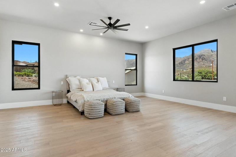 72-web-or-mls-South Veronica-72