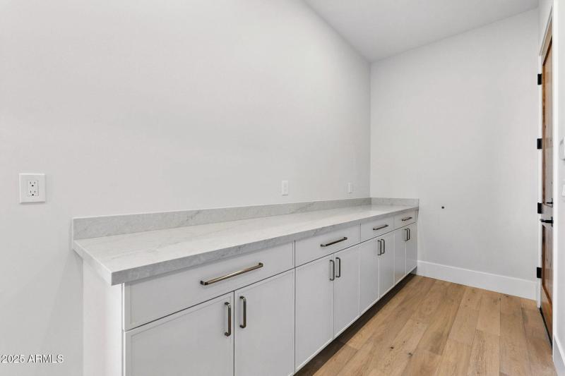 100-web-or-mls-South Veronica-100