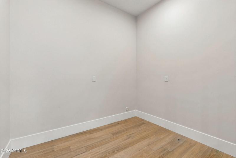 101-web-or-mls-South Veronica-101