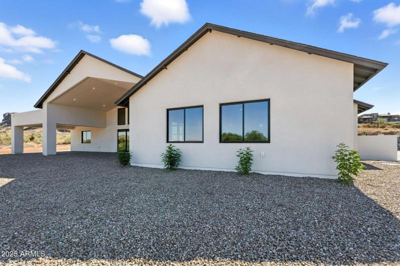 115-web-or-mls-South Veronica-115