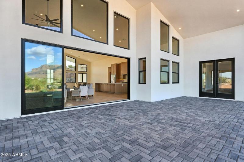 119-web-or-mls-South Veronica-119