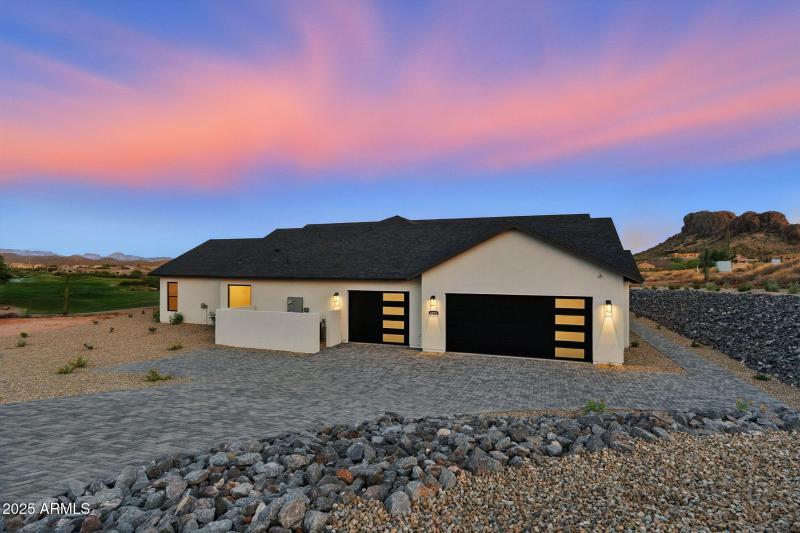 123-web-or-mls-South Veronica-123