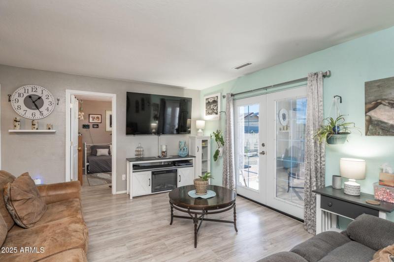 11-web-or-mls-29656-e-wagon-way