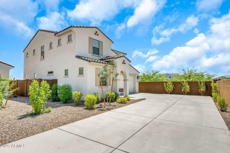 9009 W Orange Dr-3