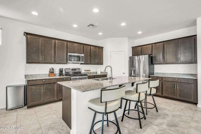 9009 W Orange Dr-12