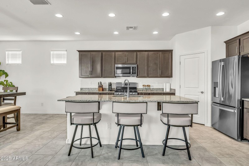 9009 W Orange Dr-14