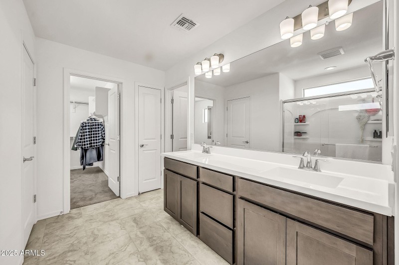 9009 W Orange Dr-22