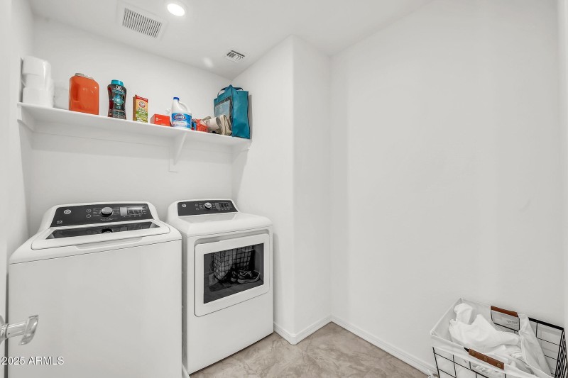 9009 W Orange Dr-33