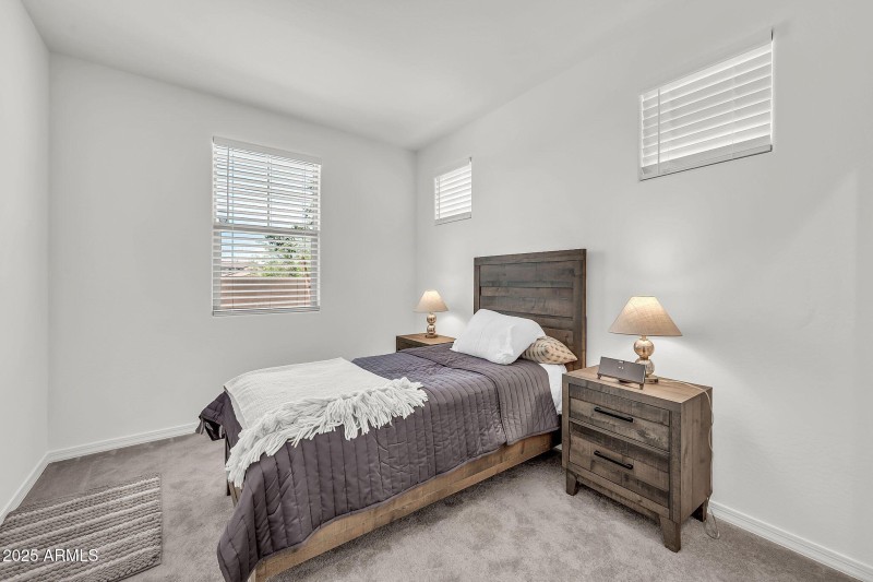 9009 W Orange Dr-35