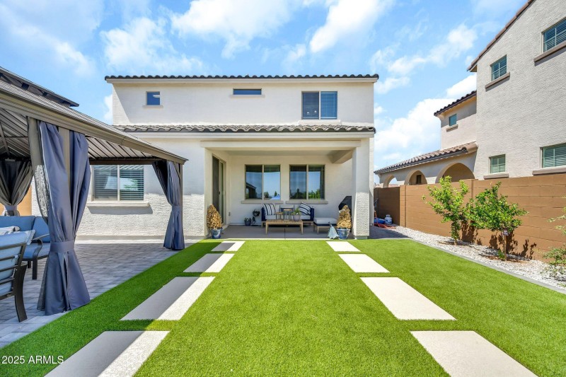 9009 W Orange Dr-40