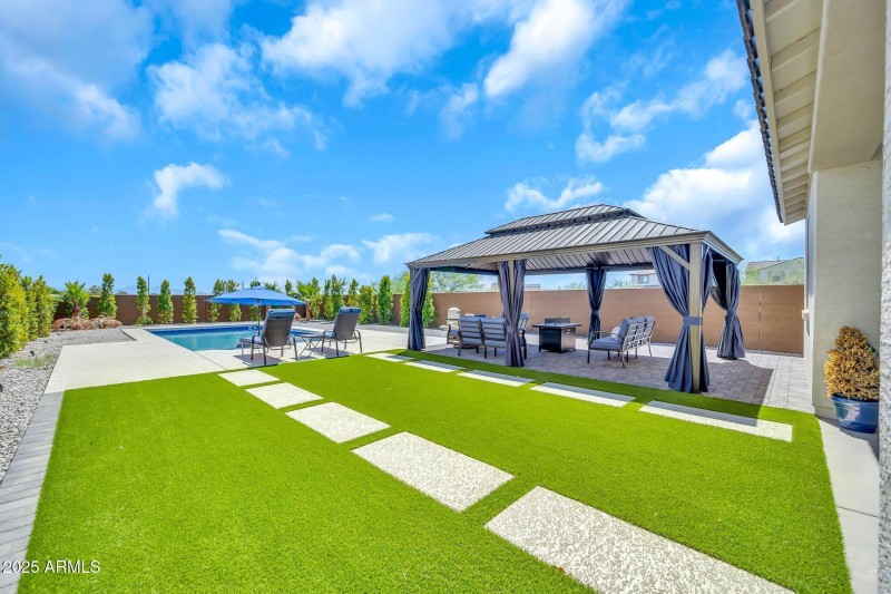 9009 W Orange Dr-50