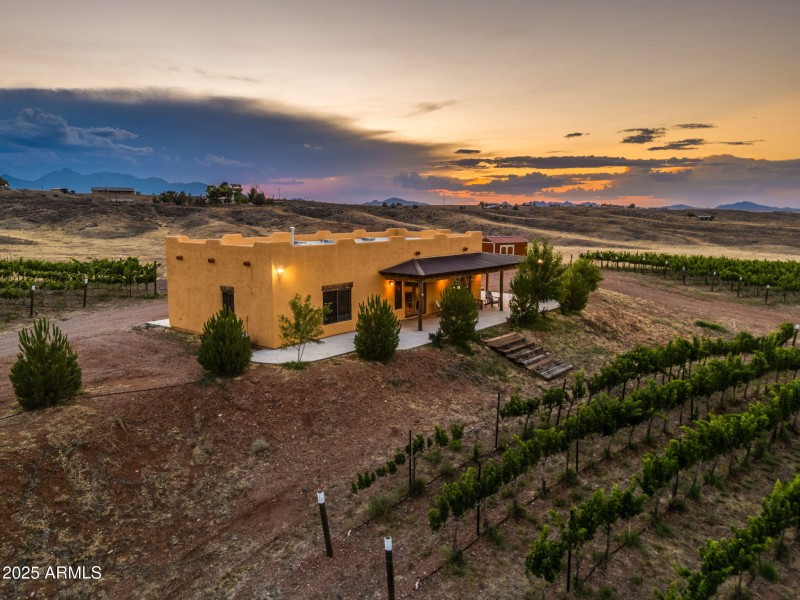 12-web-or-mls-Aerial-Harvest Dr-12