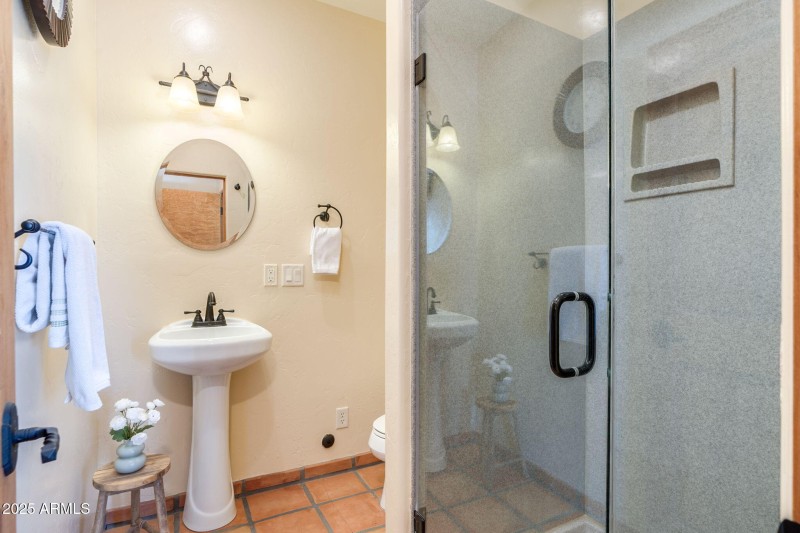 61-web-or-mls-Harvest Dr-41