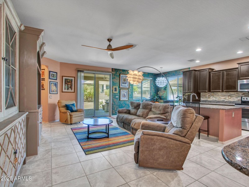 07-Living-room-(1)