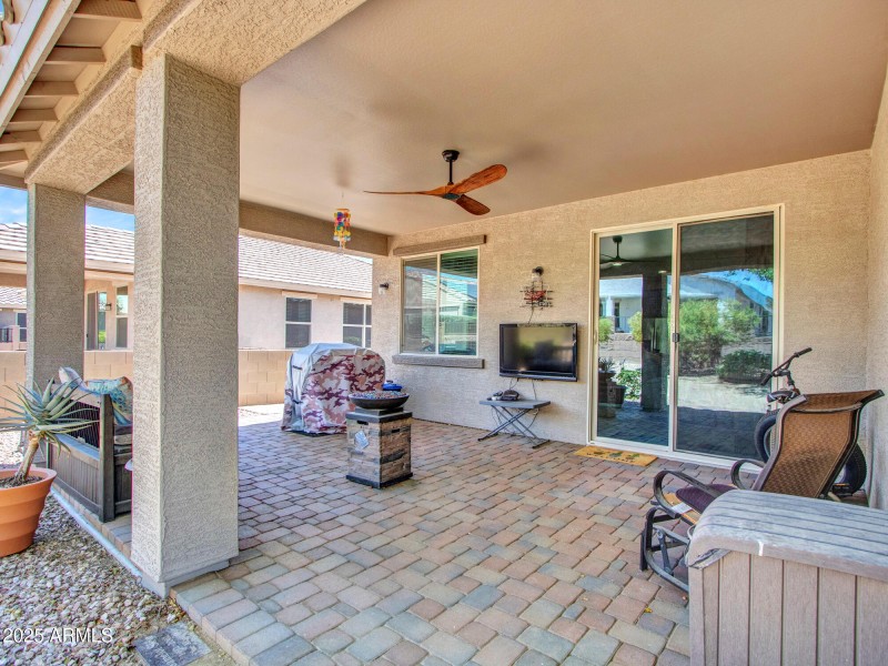 12-Backyard-(5)