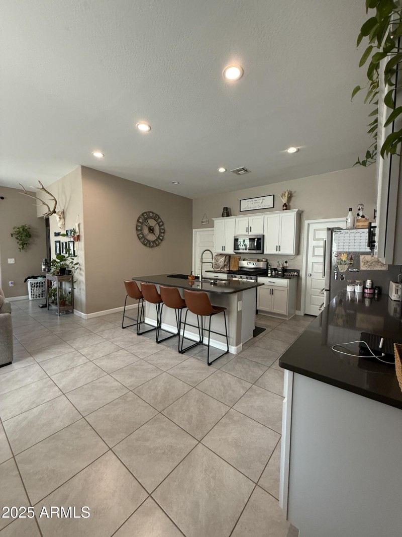 9) 61040-688c1e0a91579